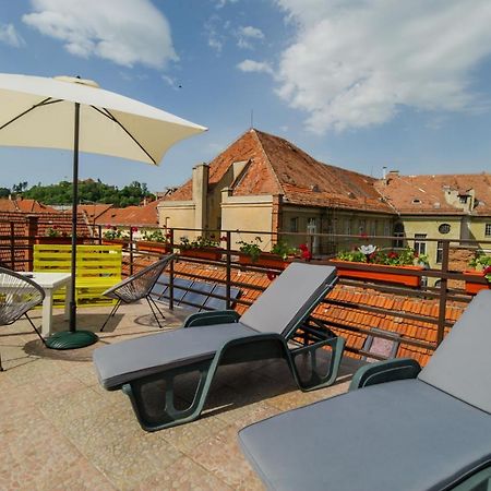 Rooftop Central Apartment Brasov Exterior photo