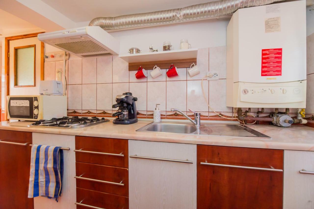 Rooftop Central Apartment Brasov Exterior photo